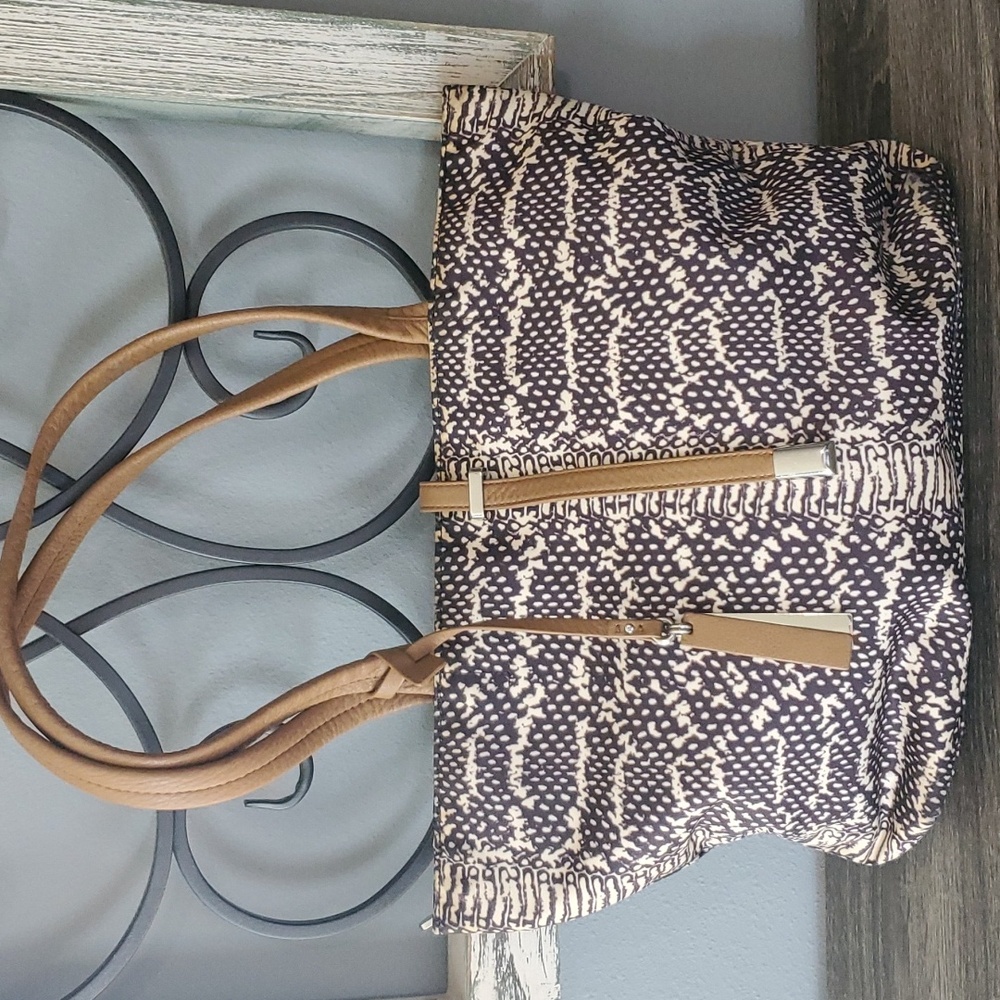 Vince camuto snake print purse handbag